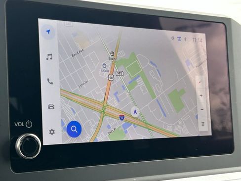 Used 2025 Toyota Tacoma TRD Sport w/ TRD Sport Upgrade Package image 33