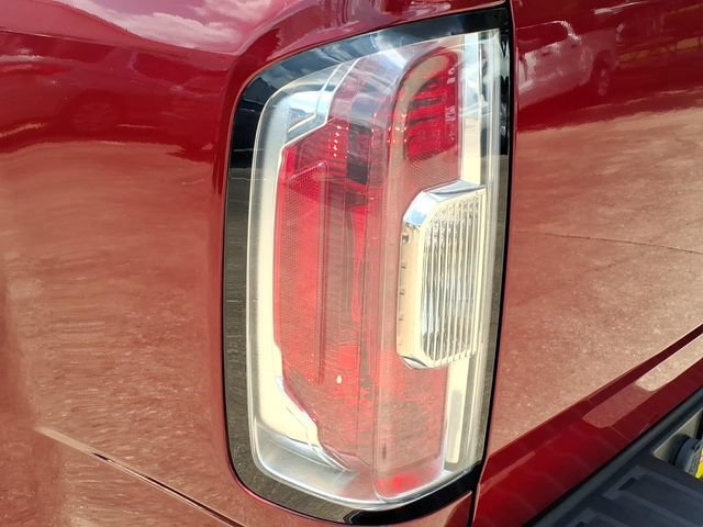 Used 2022 GMC Canyon Denali RWD image 10