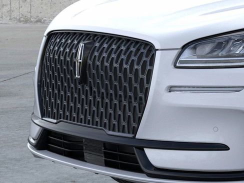New 2026 Lincoln Corsair Premiere image 17