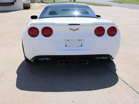 Used 2013 Chevrolet Corvette 427 w/ 1SC Preferred Equipment Group RWD image 22