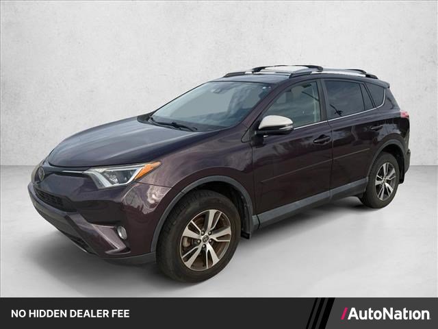 Used 2018 Toyota RAV4 XLE AWD/4WD image 1