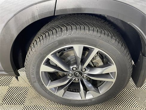 Used 2024 INFINITI QX60 Luxe image 19