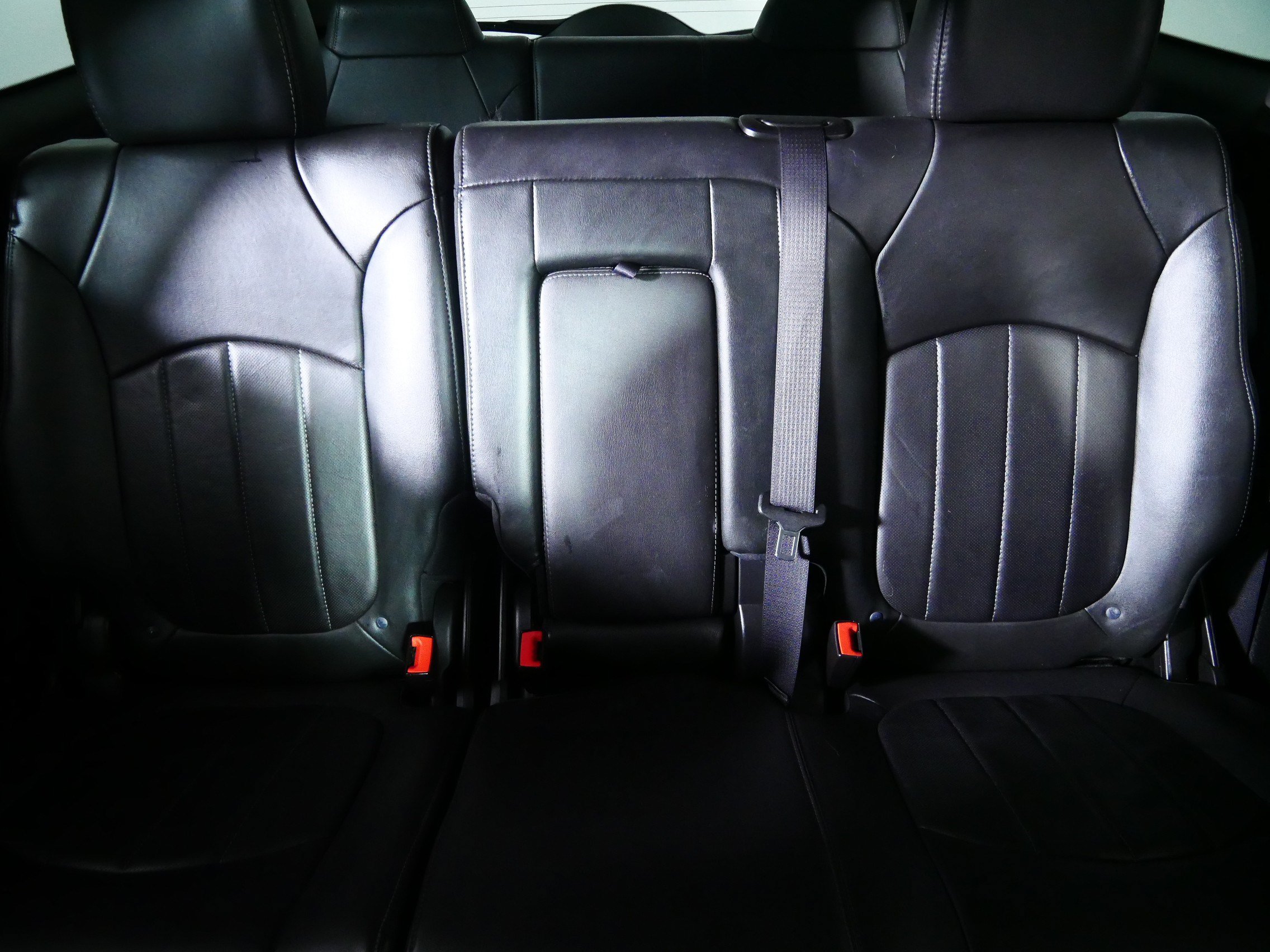 Used 2016 Buick Enclave Leather AWD/4WD image 13