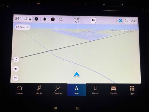 Used 2024 Jeep Grand Cherokee Limited w/ Luxury Tech Group II image 33