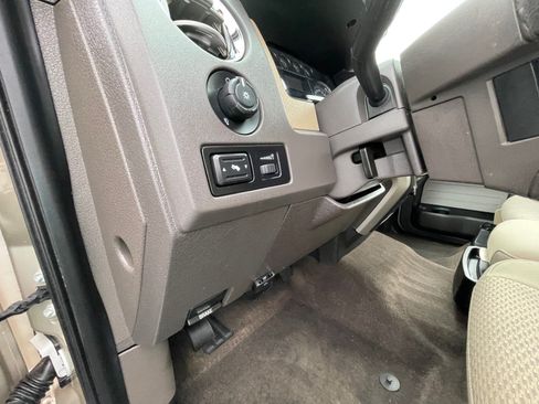 Used 2010 Ford F150 XLT AWD/4WD image 19