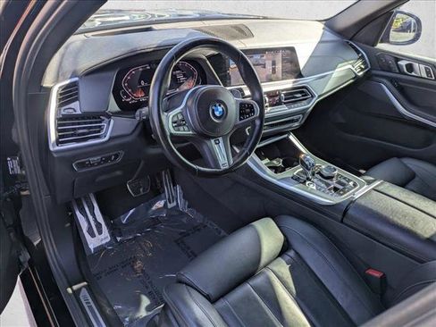 Used 2022 BMW X5 xDrive40i w/ M Sport Package AWD/4WD image 10