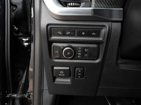 Used 2021 Ford F150 Raptor w/ Raptor 37 Performance Package AWD/4WD image 18