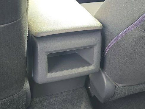 Used 2018 Toyota Camry LE image 12