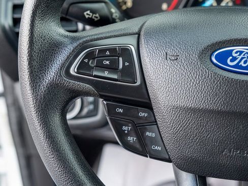 Used 2019 Ford Escape SE image 11