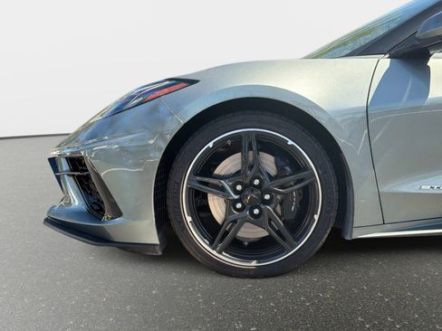 Used 2023 Chevrolet Corvette Stingray Premium Conv w/ Z51 Performance Package RWD image 13