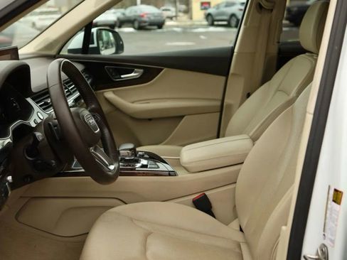 Used 2018 Audi Q7 3.0T Prestige w/ Prestige Package image 10