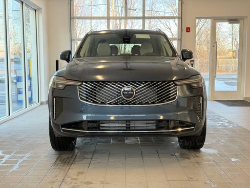 New 2026 Volvo XC90 T8 Ultra w/ Protection Package Premier AWD/4WD image 3