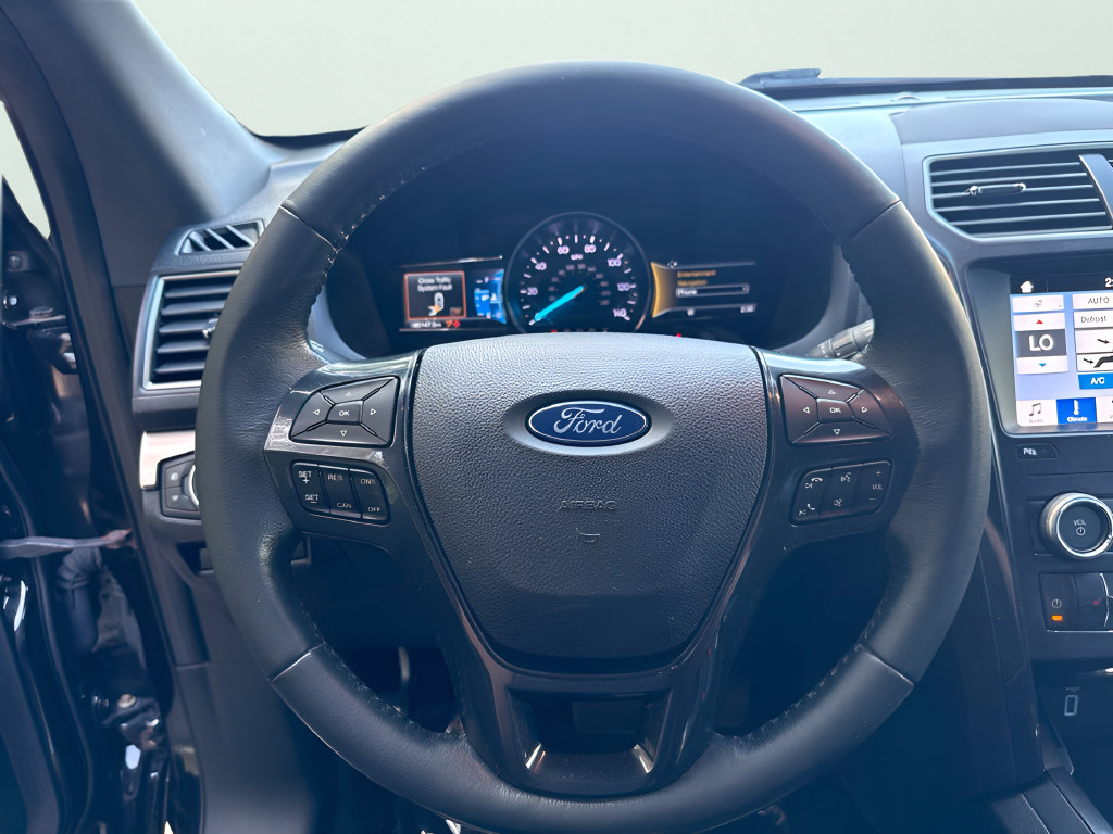 Used 2019 Ford Explorer XLT w/ Equipment Group 202A AWD/4WD image 18