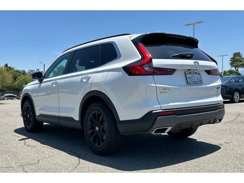Certified 2025 Honda CR-V Sport image 3