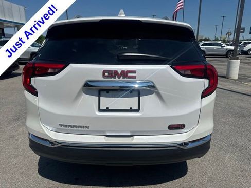 Used 2020 GMC Terrain SLT w/ Preferred Package FWD image 4