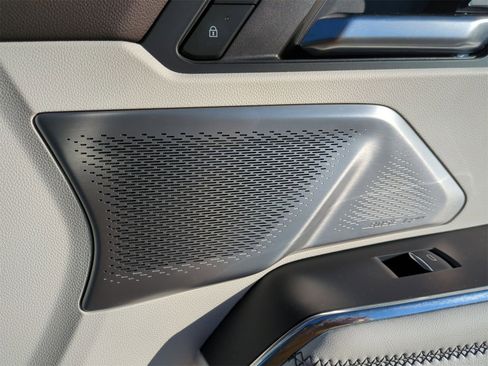 Certified 2024 GMC Acadia Denali w/ Super Cruise Package image 25