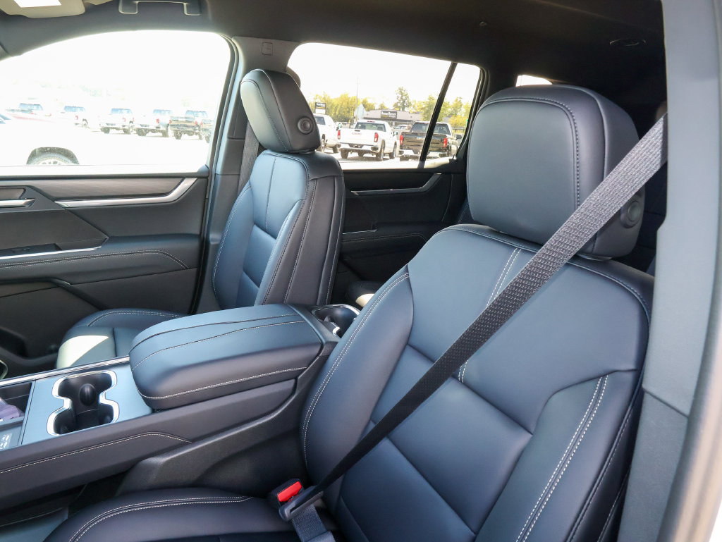 New 2027 GMC Acadia Elevation w/ Black Edition FWD image 8