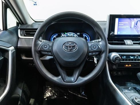 Certified 2025 Toyota RAV4 LE AWD/4WD image 16