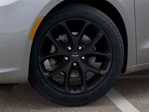 New 2026 Chrysler Pacifica Select image 8