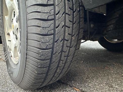 Used 2011 Chevrolet Tahoe LS w/ Convenience Package image 11