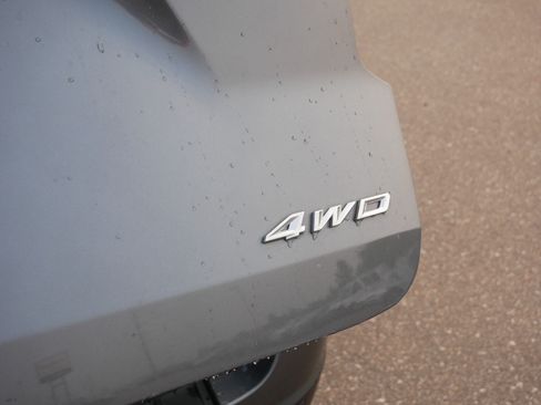 Used 2023 Ford Explorer XLT w/ Equipment Group 202A AWD/4WD image 18