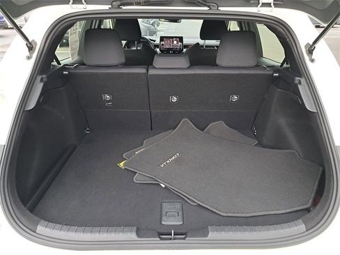 Used 2022 Toyota Corolla SE image 9
