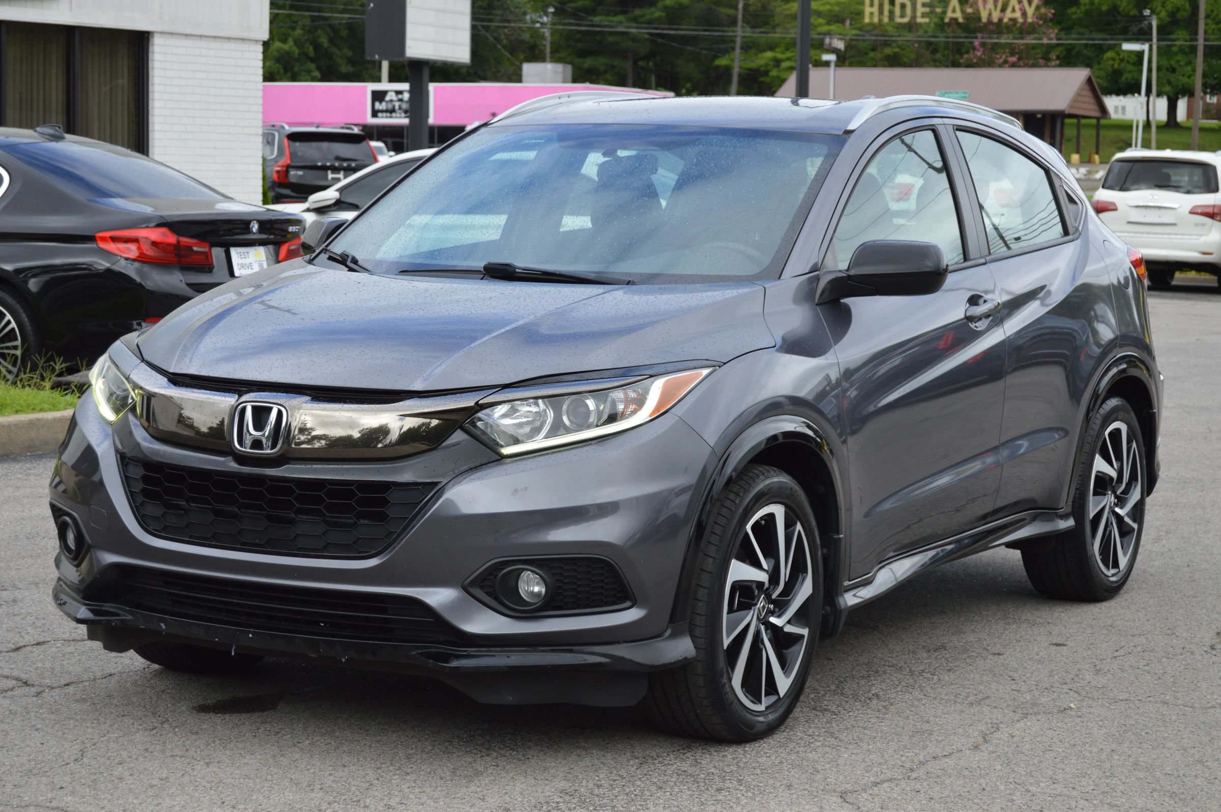 Used 2019 Honda HR-V Sport image 1