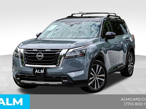 Used 2024 Nissan Pathfinder Platinum w/ Cargo Package FWD image 1