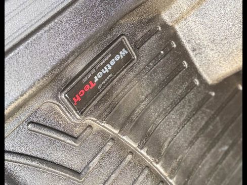 Used 2022 Nissan Pathfinder SL w/ SL Premium Package image 40