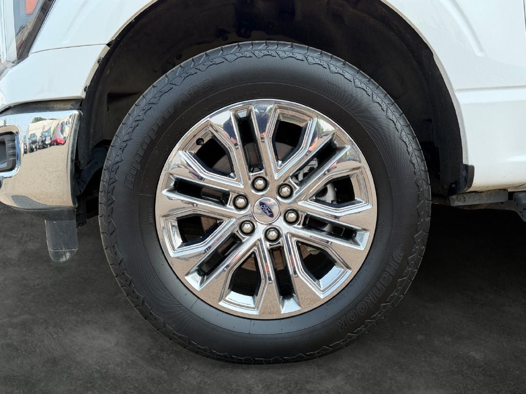 Used 2025 Ford F150 Lariat w/ FX4 Off-Road Package AWD/4WD image 4
