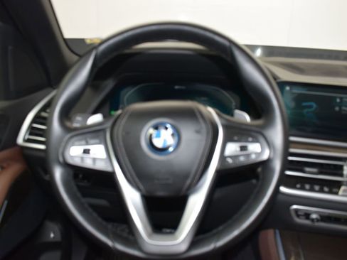 Certified 2022 BMW X5 xDrive45e w/ Premium Package image 31