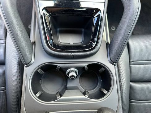 Certified 2026 Porsche Cayenne AWD/4WD image 25