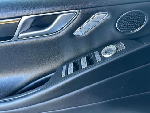 Used 2024 Genesis G80 2.5T image 10