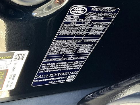 New 2026 Land Rover Range Rover Velar Dynamic SE image 13