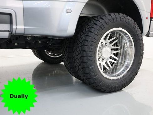 Used 2024 Ford F450 Platinum image 5