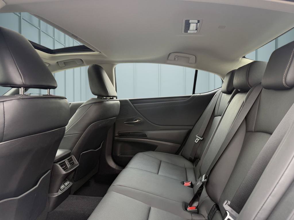 Used 2024 Lexus ES 250 w/ Premium Package AWD/4WD image 16