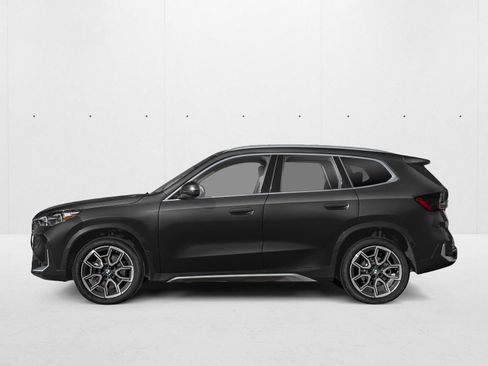 Used 2026 BMW X1 xDrive28i w/ Technology Package AWD/4WD image 3