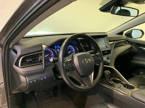 Used 2023 Toyota Camry SE image 15