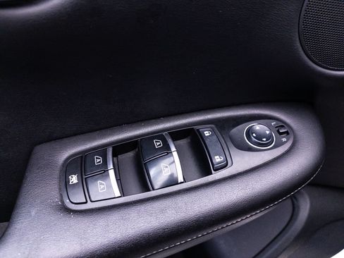 Used 2019 INFINITI QX50 Luxe w/ Cargo Package FWD image 18