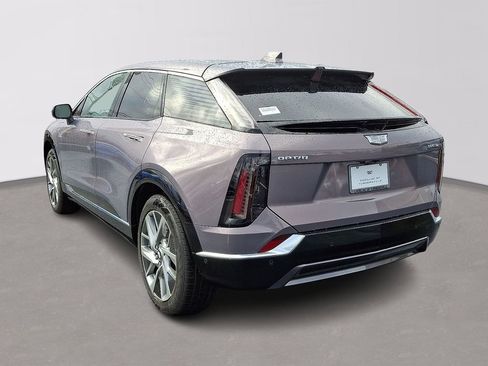 New 2026 Cadillac Optiq Luxury 1 image 3