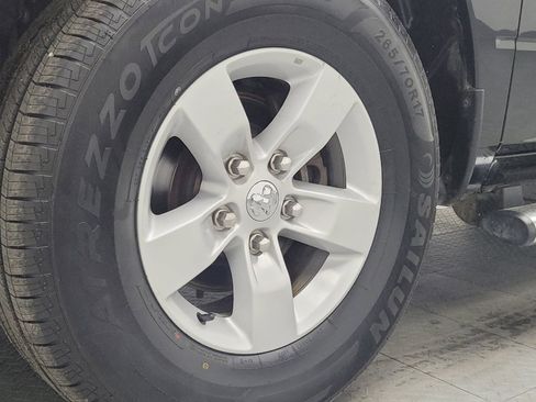 Used 2021 RAM 1500 Tradesman w/ Chrome Plus Package image 31