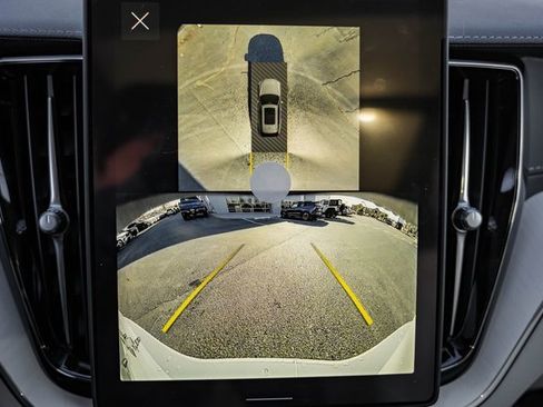 New 2026 Volvo XC60 B5 Ultra w/ Climate Package image 40