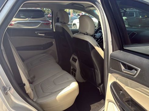 Used 2015 Ford Edge Titanium w/ Technology Package FWD image 15