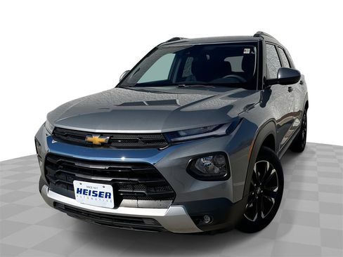 Used 2023 Chevrolet TrailBlazer LT image 1