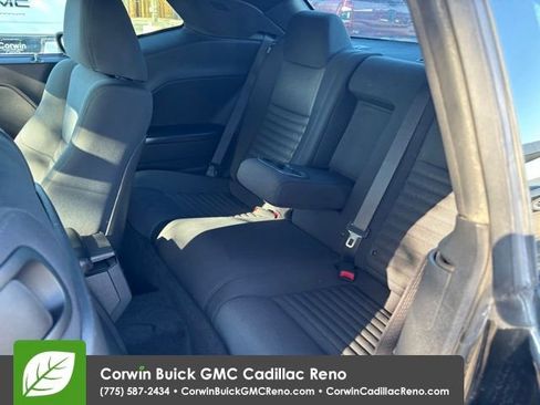 Used 2014 Dodge Challenger R/T image 15