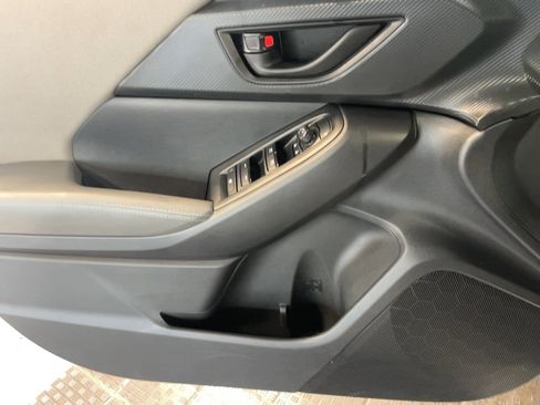 Used 2024 Subaru Crosstrek 2.0i Premium image 15