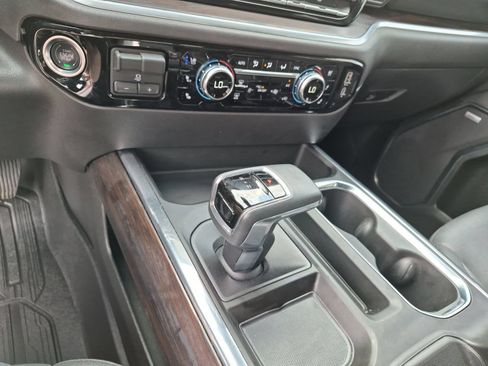 Certified 2025 GMC Sierra 1500 SLT w/ SLT Premium Plus Package AWD/4WD image 16