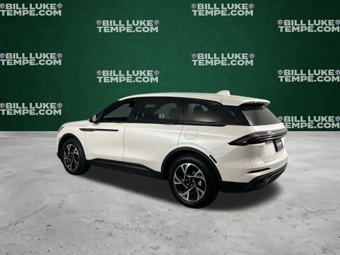 Used 2024 Lincoln Nautilus Premier w/ Jet Appearance Package image 9