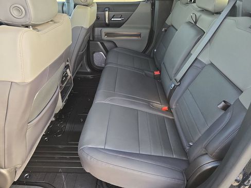 Used 2025 GMC Hummer EV 2X AWD/4WD image 15