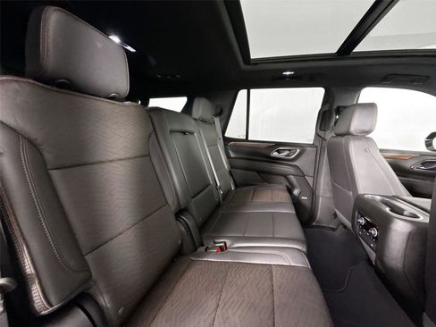 Used 2024 Chevrolet Tahoe High Country AWD/4WD image 43